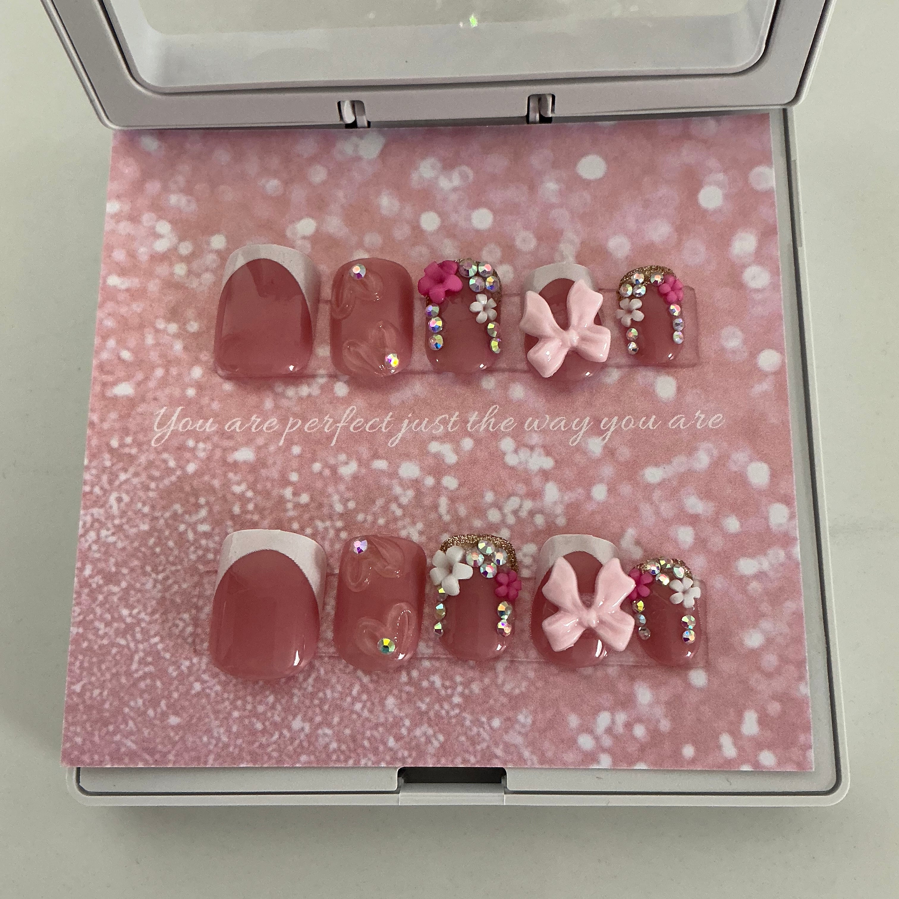 Short Pink Press on Nails